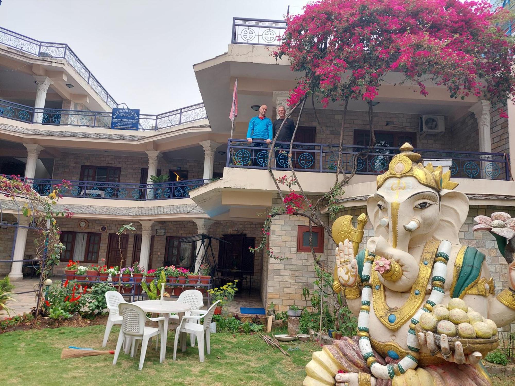 פוקהרה Blue Planet Lodge & Restaurant מראה חיצוני תמונה